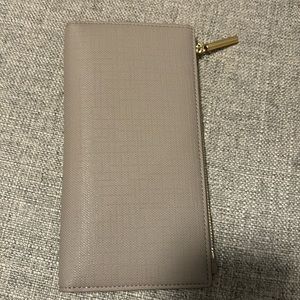 Dagne Dover Wallet